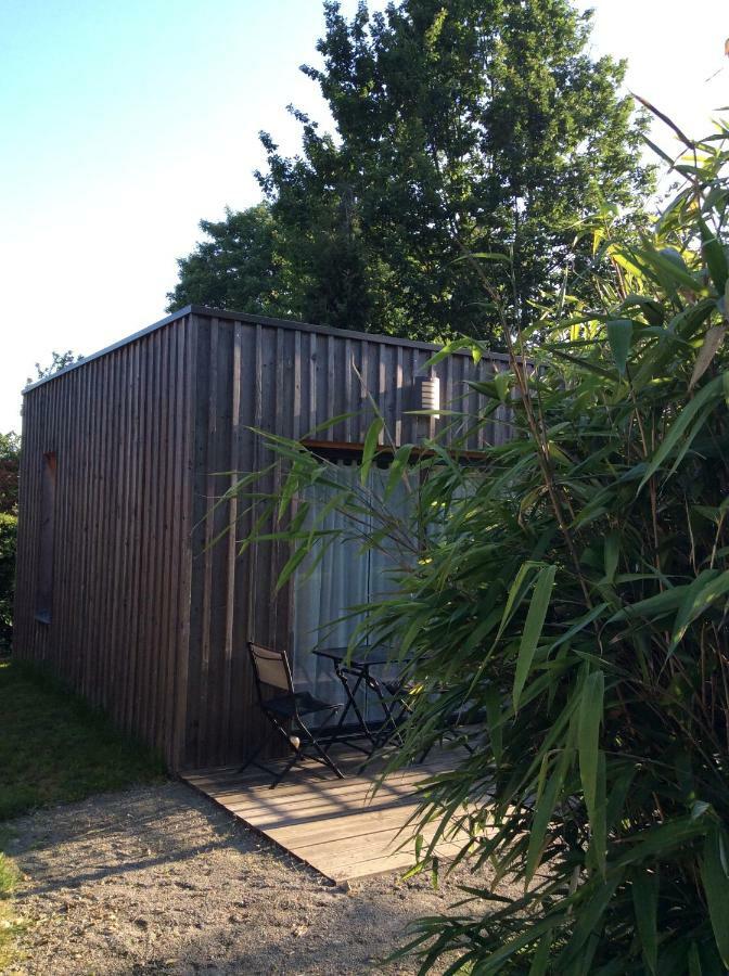 Les Cabanes De Do Le Mans Exteriör bild